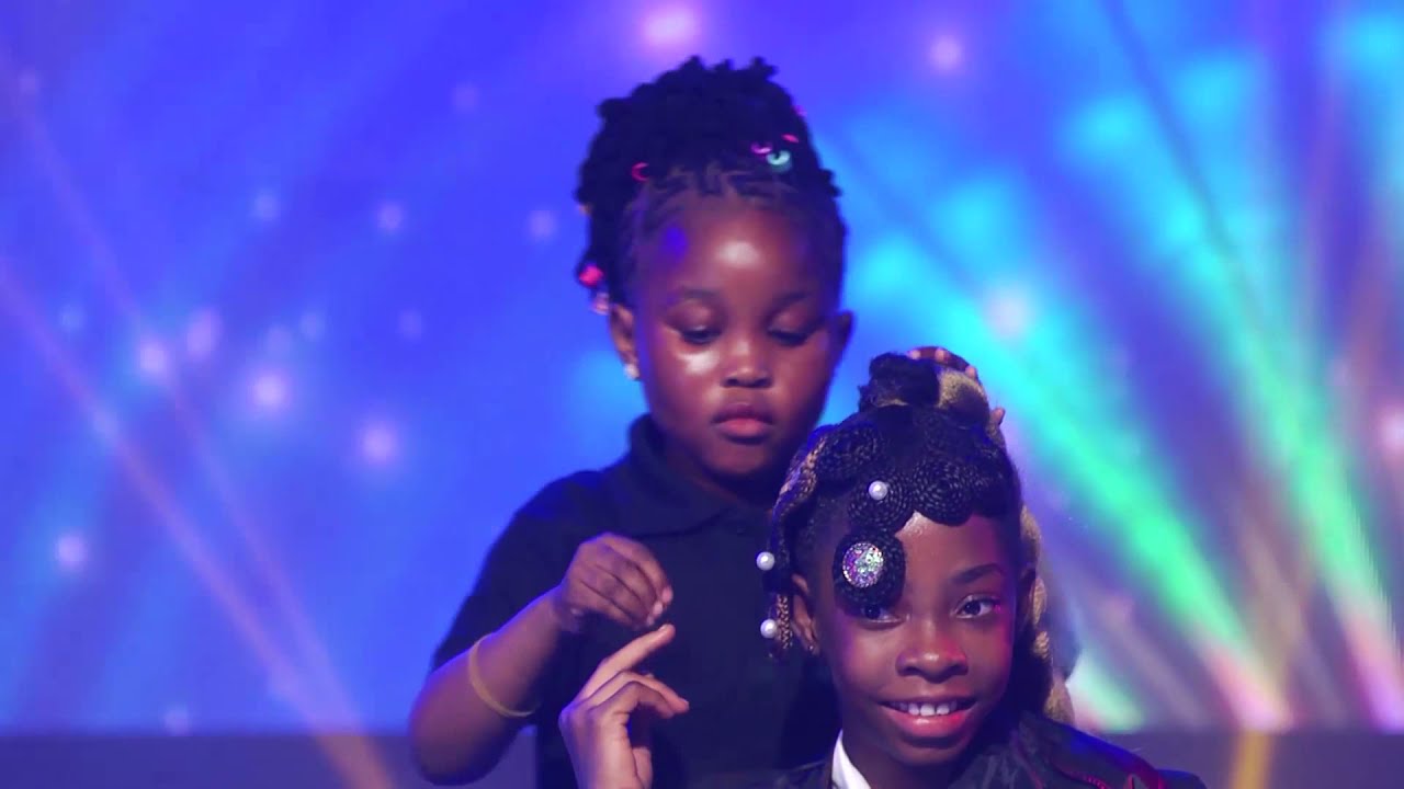 Meet The  Eight Year Old Girl Who Has Six Years Experience In Hair Styling💇💆🥰