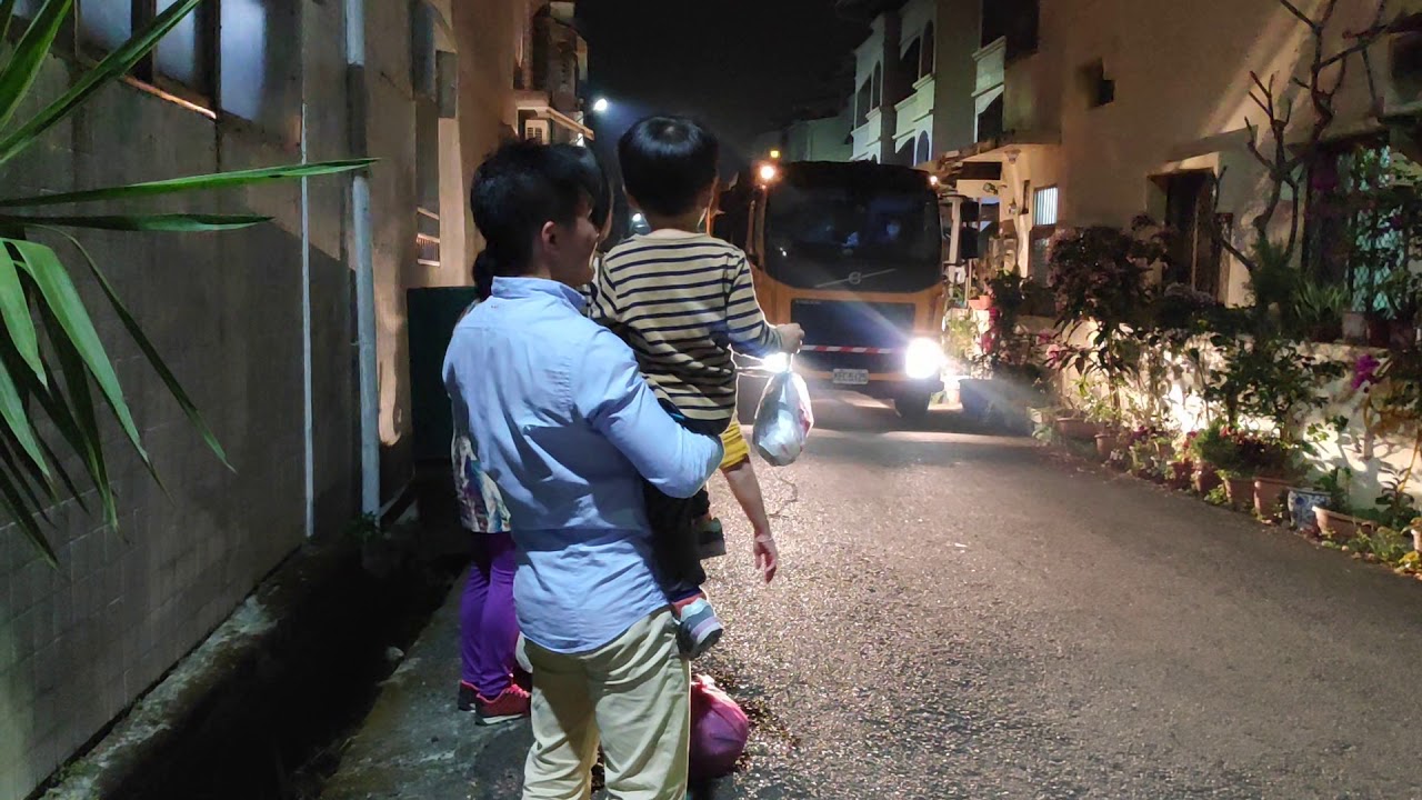 20200228中興新村垃圾車