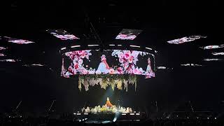 071023 4 Queens Concert Zom Marie - Blush