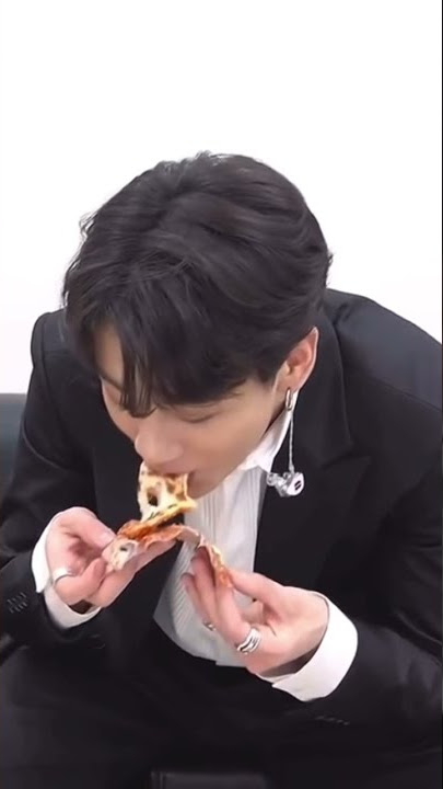 Jungkook eats pizza definitely… #bts #shorts #fyp #kpop #btsfunny #jungkook #jin #pizza