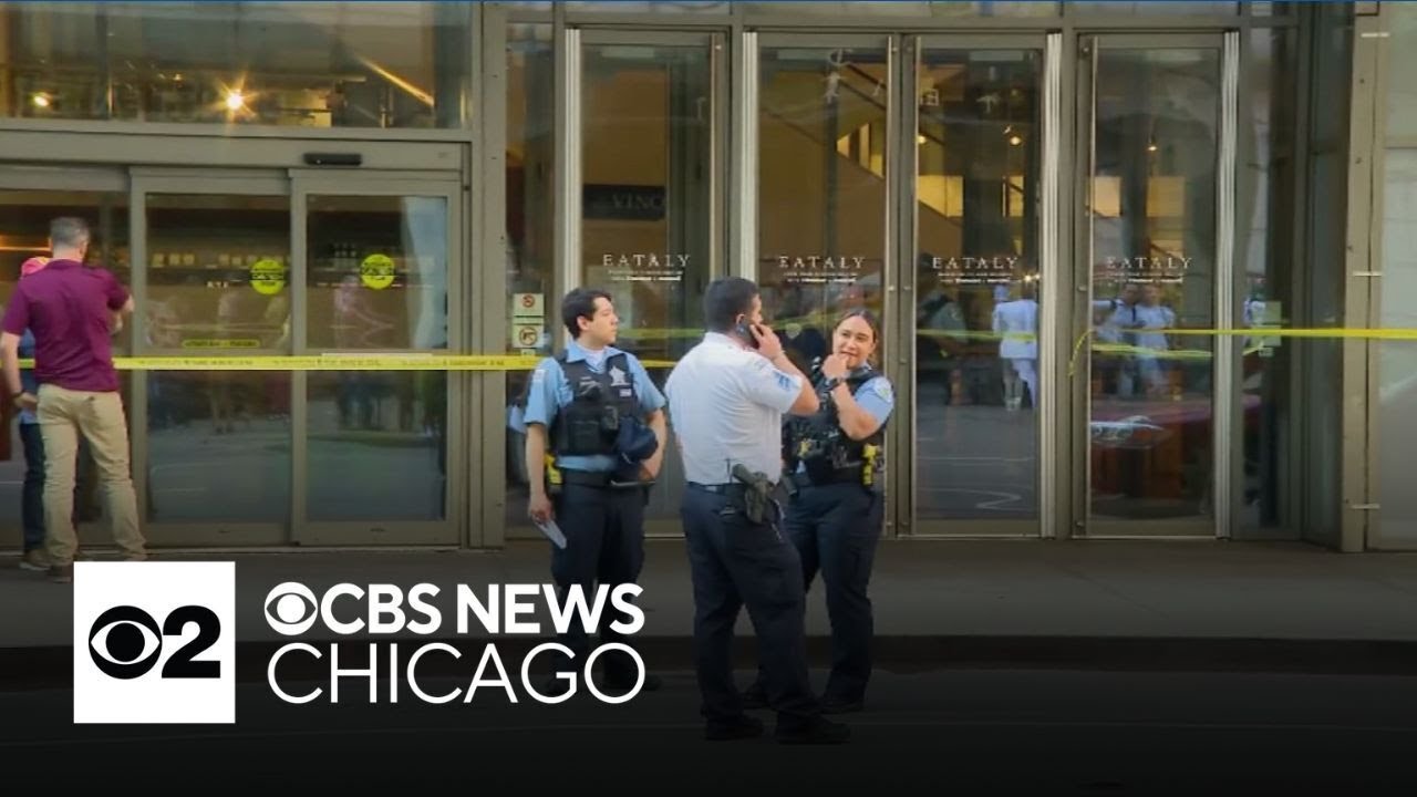 Large Chicago Police Response At Eataly Marketplace And Restaurant Large Chicago Police Response At Eataly Marketplace And Restaurant