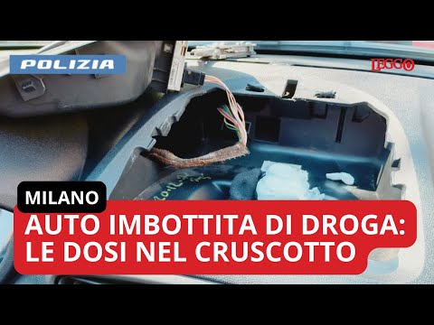Video Cruscotto dell'auto imbottito di droga, le dosi nascoste in un calzino