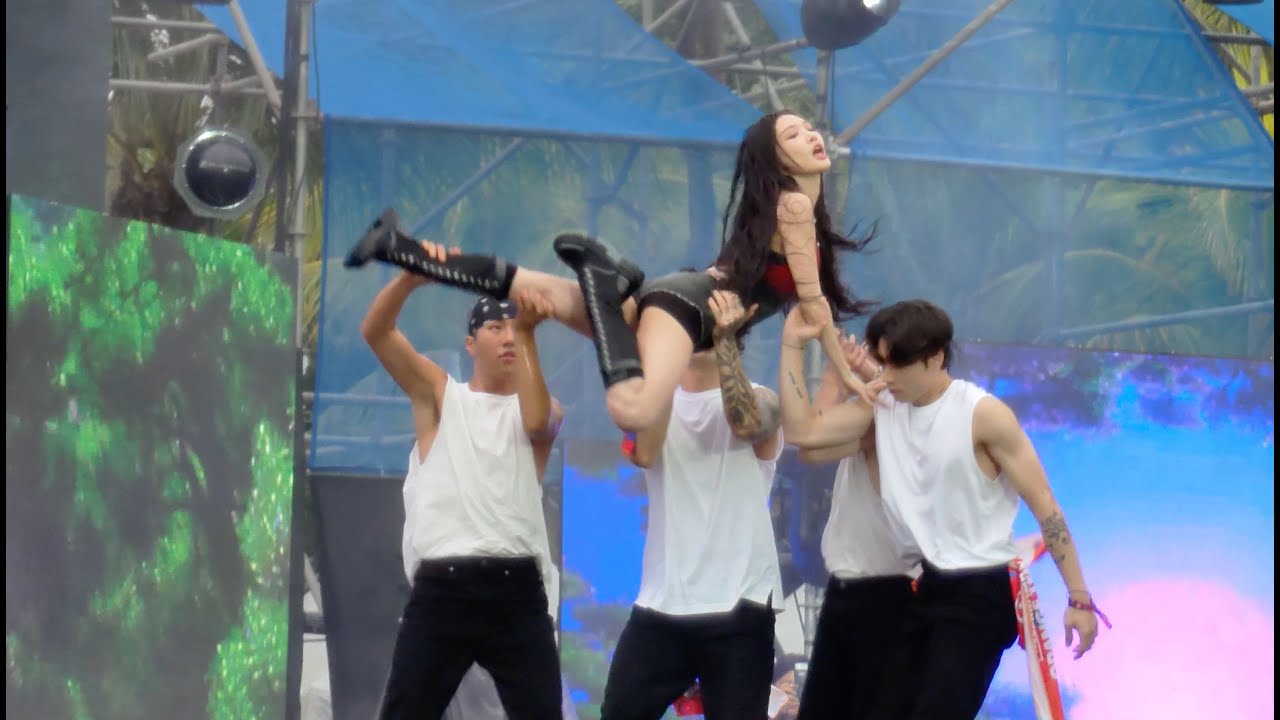 240825 CHUNG HA(청하) - EENIE MEENIE Singapore Waterbomb