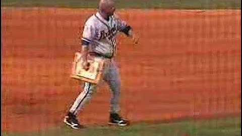 Minor League Braves Manager Phil Wellman Goes Nuts
