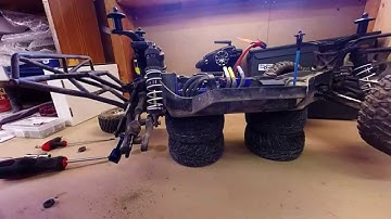 Traxxas Slash 4x4 Ultimate Boca Bearings 13 wheel carriers bearings installation (English)