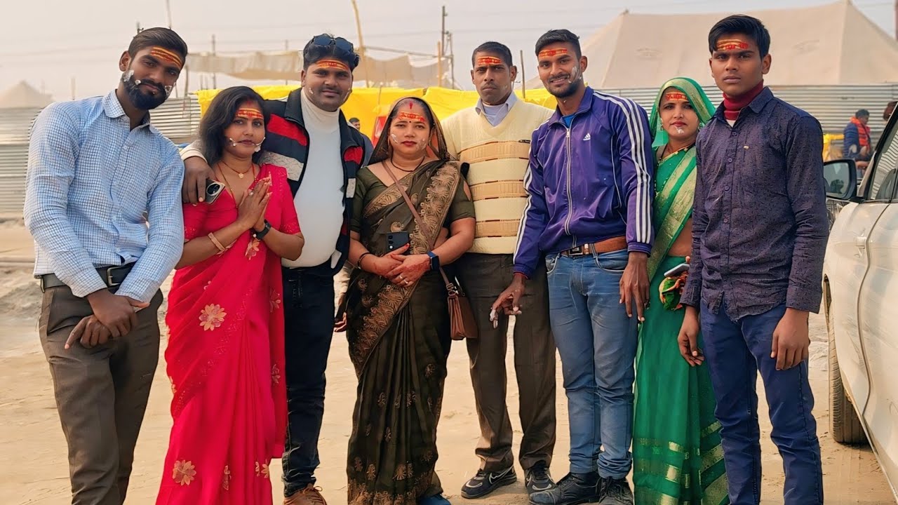 प्रयागराज के संगम में||सोनी जौनपुरिया|| ने ऐसा केक काटा कि देखते रह गए 