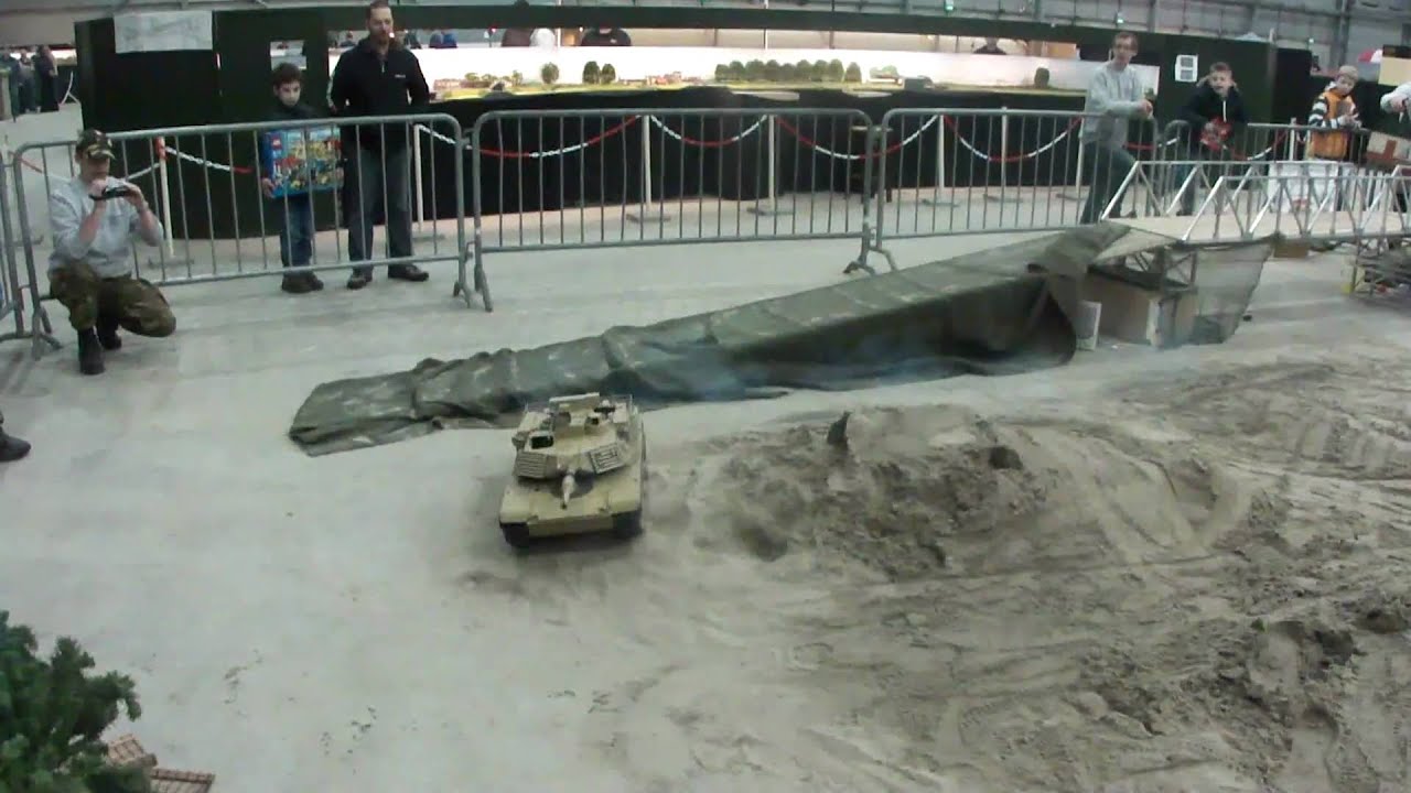 M1 Abrams tank RC gas model tank racing in Goes YouTube