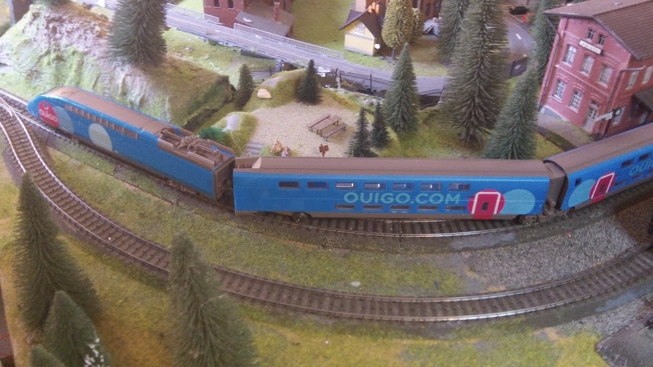 Train électrique mehano loco wagons rails aiguillage transfo
