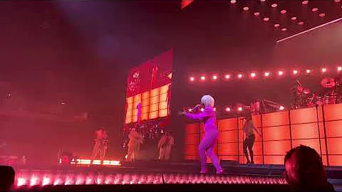 Ain’t Shit - Doja Cat: Tour Ma Vie ~ Spark Arena, Auckland NZ (barricade pov) 18/11/25