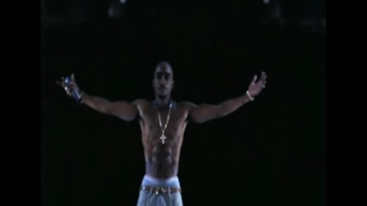 ⁣Tupac Hologram Snoop Dogg and Dr. Dre Perform Coachella Live 2012