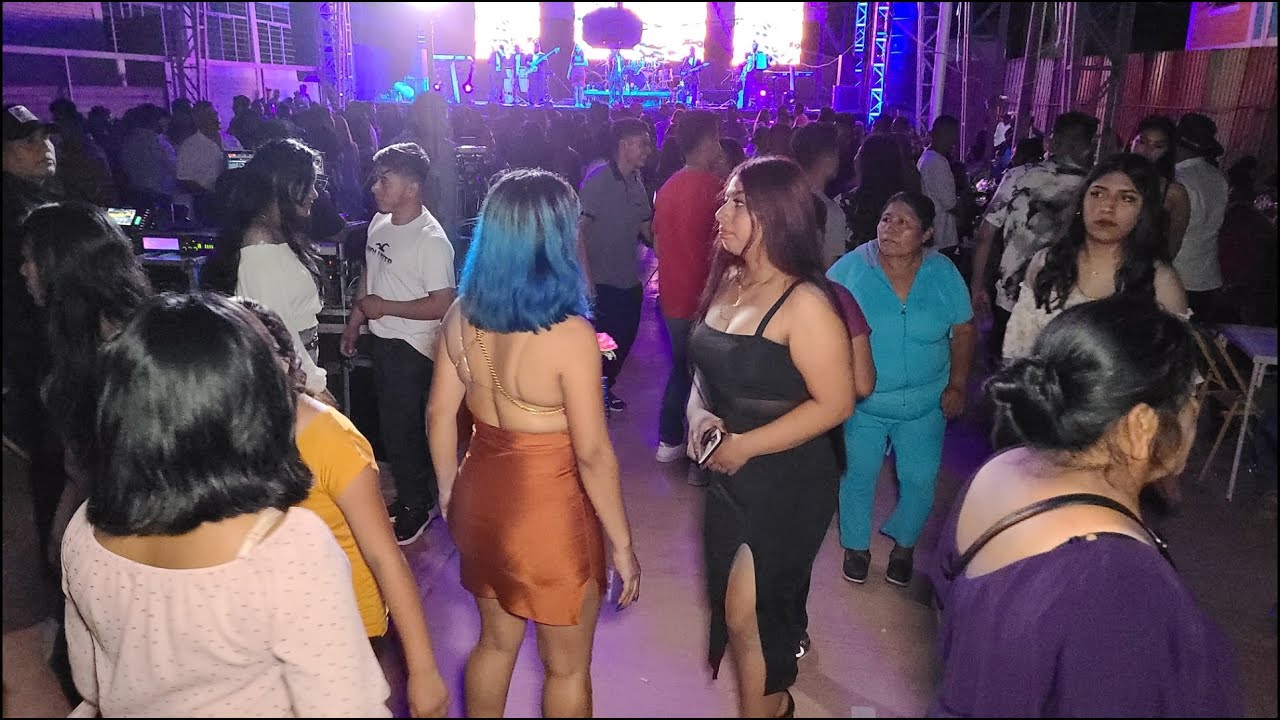 Los rayos de oaxaca y su espectacular baile en san jorge nuchita , y puras chilenas mixtecas