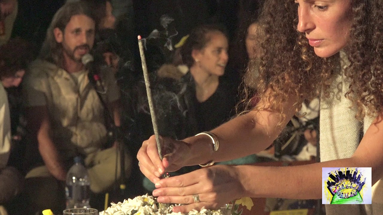 אך טוב וחסד - Unite in Babylon - מעגל שירה בכיכר הבימה - אוק 17