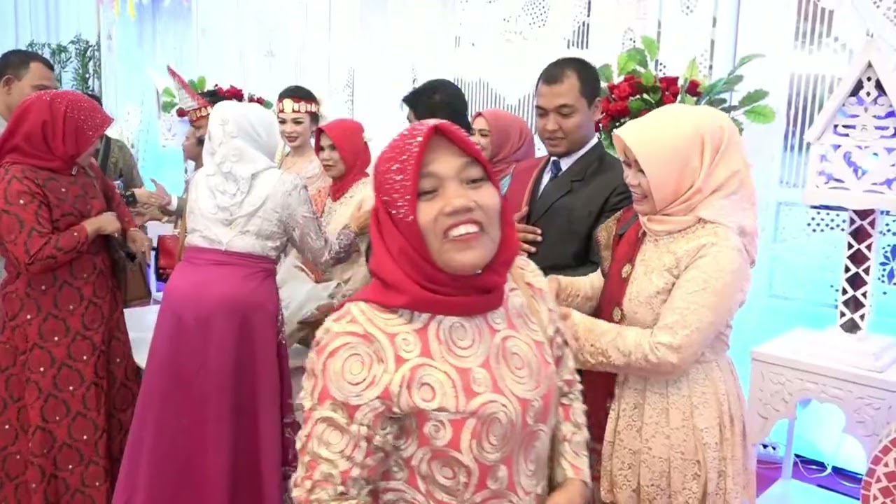 (PART II )FULL VIDEO Pesta Batak Kak nita & Bang mardi