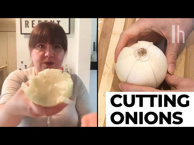 How my Italian auntie dices onions without a chopping board, cutting board,  genius, This auntie has a genius onion cutting hack 😂🧅, By LADbible