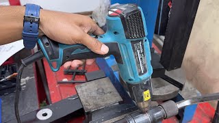 HG6531C Makita Heat Gun Repair Removing a Stuck Part
