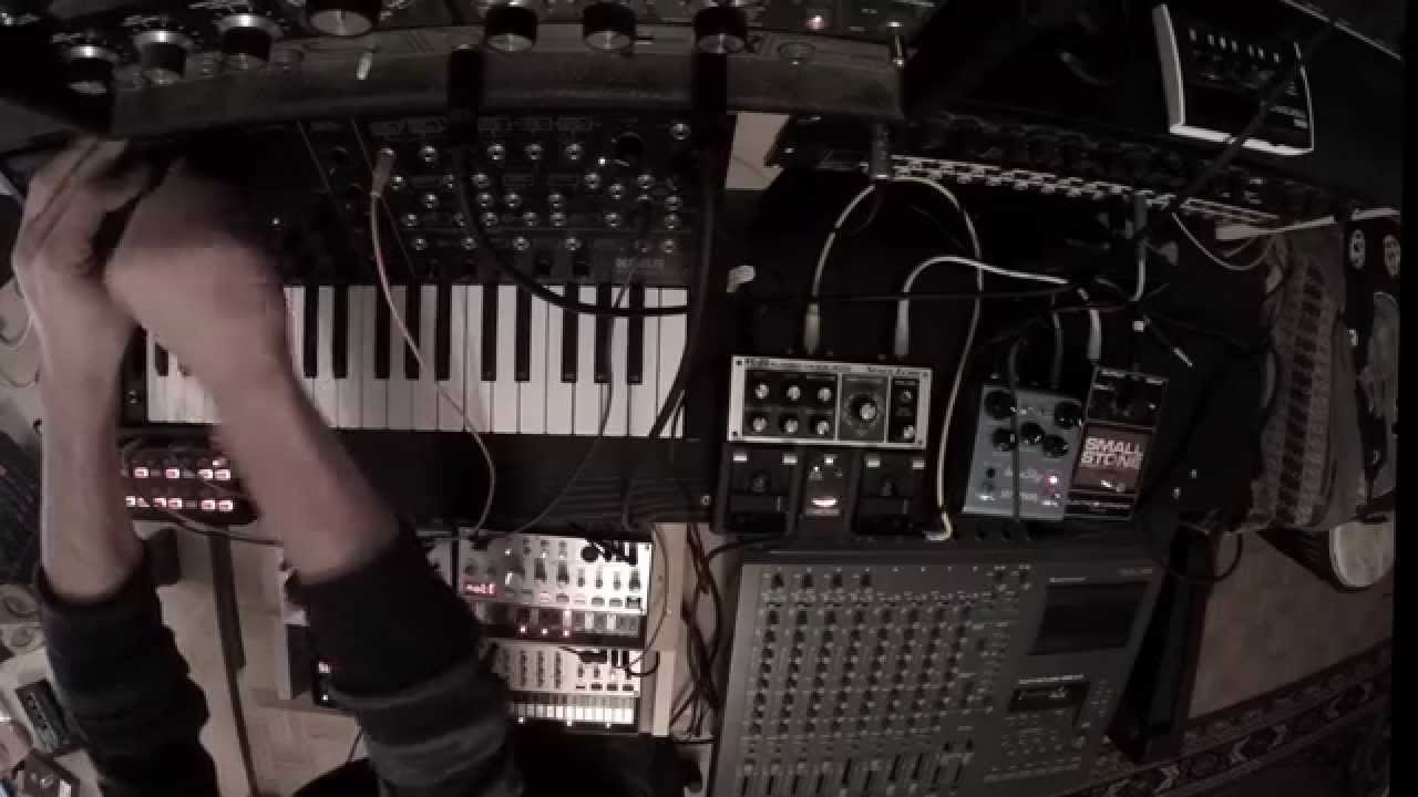 Dub Stepper with Volca, MS20 & SQ1,Roland Space Echo, Strymon