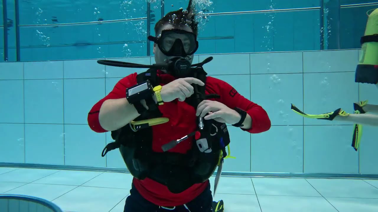 kurs Instruktora nurkowania SDI -uczymy sie demonstracji kursu OWD