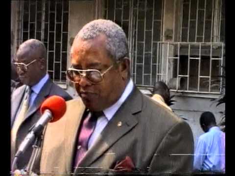 THE COMMEMORATIVE PLEGE OF LAGOS ISLAND MATERNITY HOSPITAL GOVERNOR CAPTAIN GBOLAHAN MUDASIRU