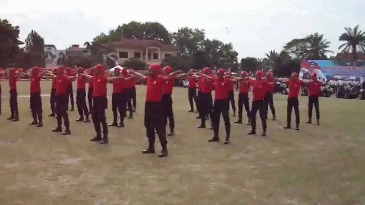 Upacara HUT Satpam Ke-32, Polda Riau. - YouTube