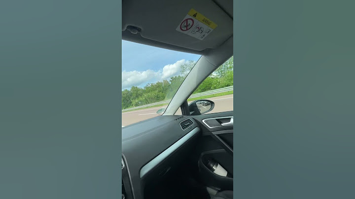 Polizei stoppt Verkehr auf der A9 – Autoteil auf der Fahrbahn! 🚓⚠️ #autobahn #polizei #germany