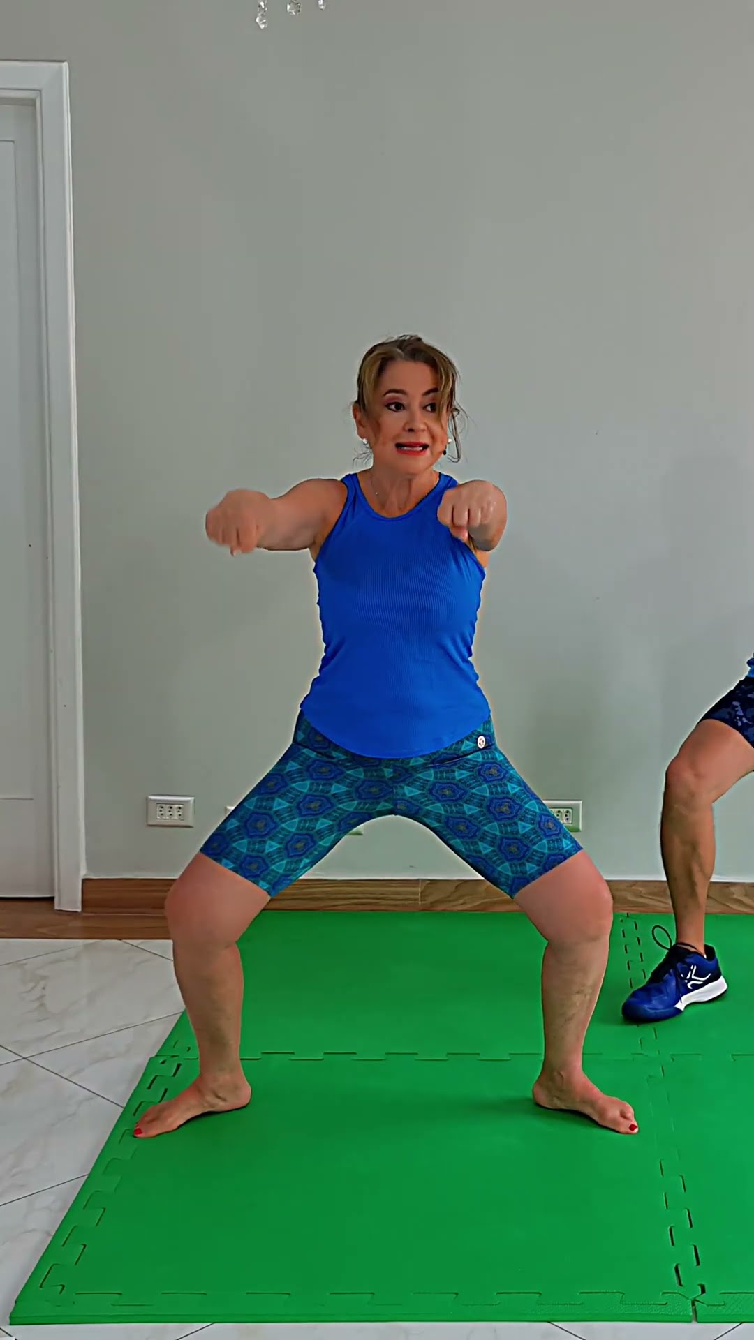 Parte 8? Enxugar a Gordura da Barriga com Exercícios em Pé - Treino Intenso