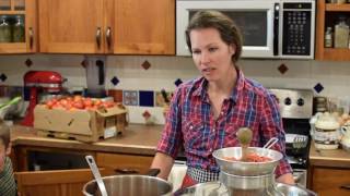 How to Can Tomato Sauce ~ The Easy Way!