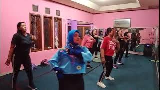 RINDU TAPI MALU BY ZIN CHI CHIE (Senam Hiburan)