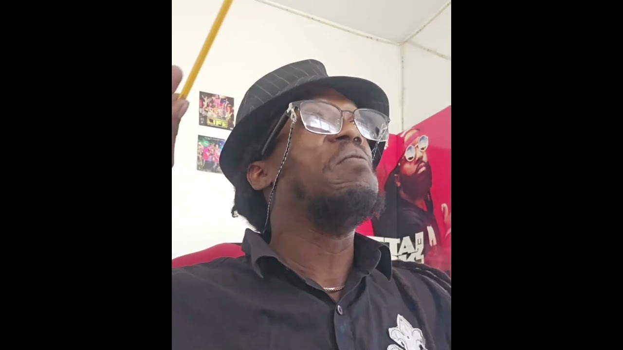 ROBERT PLAYS BEETHOVEN Ep.27  (And Its Smells Like Greatness) #reels #oldmanrobert #whyareyousoold