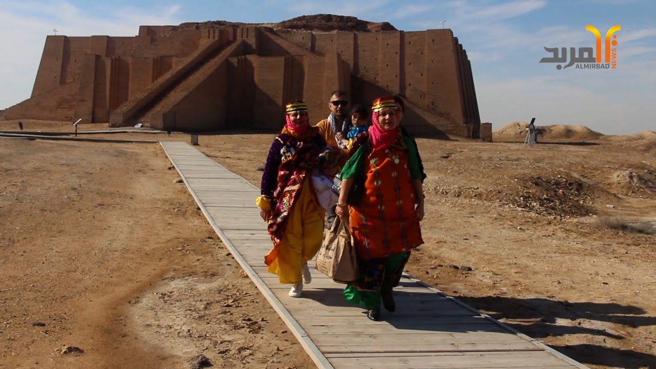 أزياء تراثية من سهل نينوى في مدينة أور الأثرية بذي قار #المربد