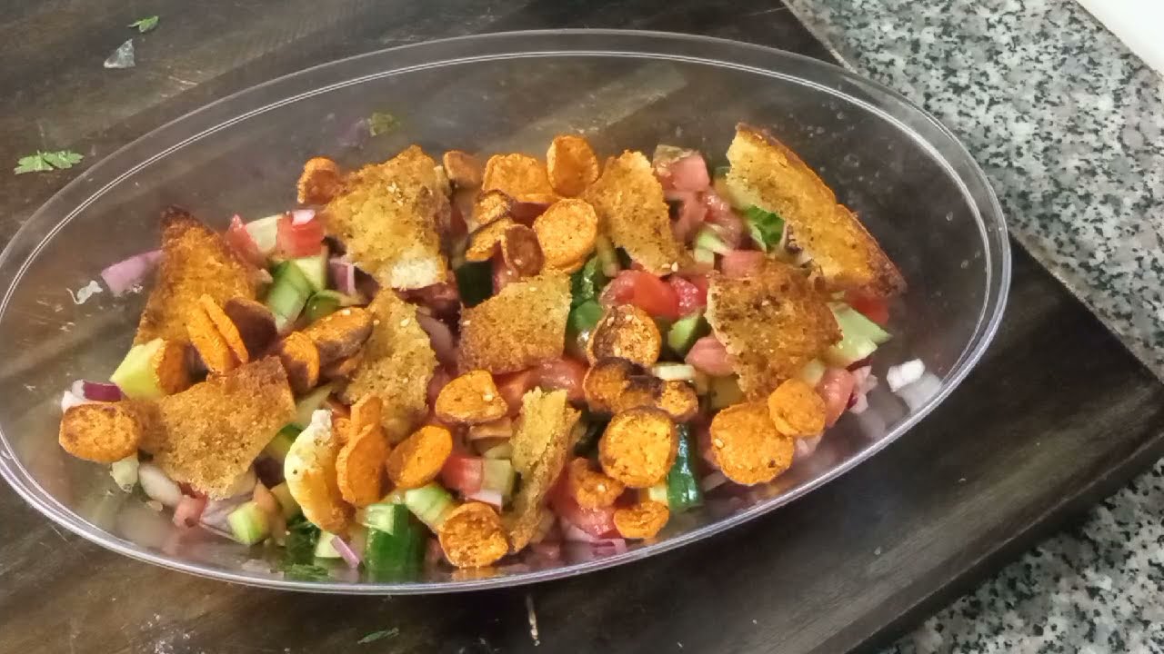 סלט פטוש עם שברי בטטה קלויים