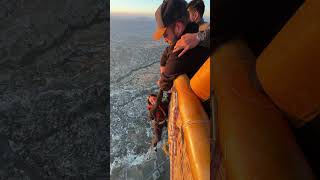 Salto de balão de paraquedas na Cappadocia! Ficamos sem palavras! #cappadocia #basejump #balão