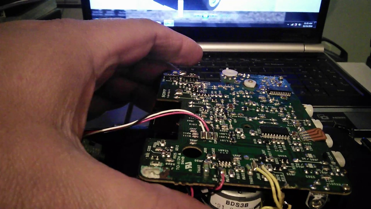 SONY WALKMAN SXF10 REPAIR PART ONE YouTube