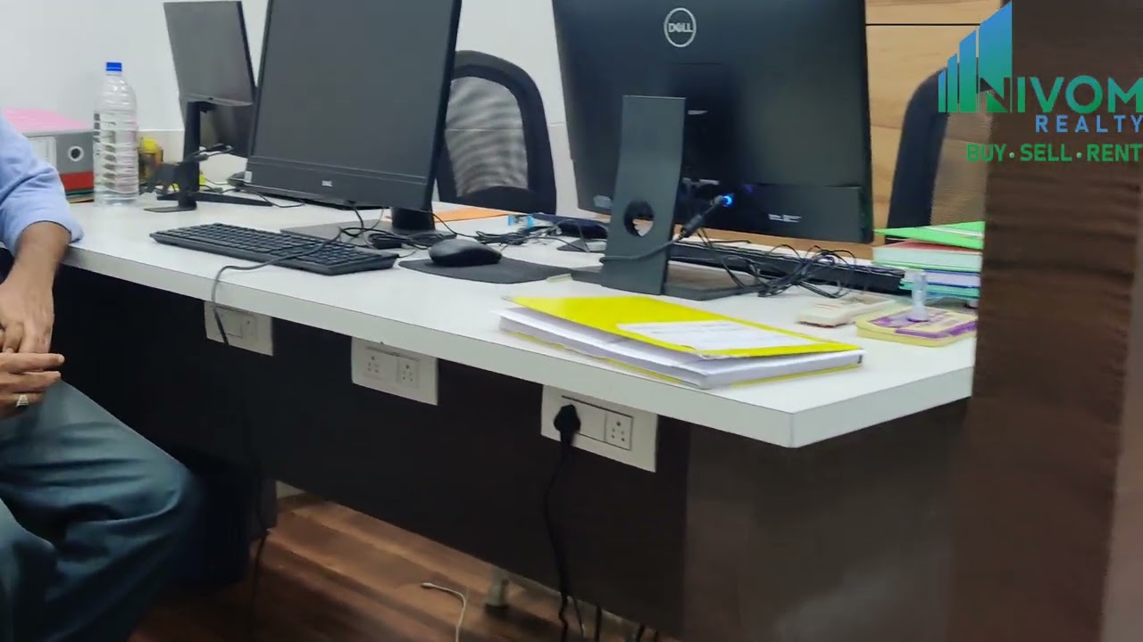 Commercial Property / Ready to move in office space