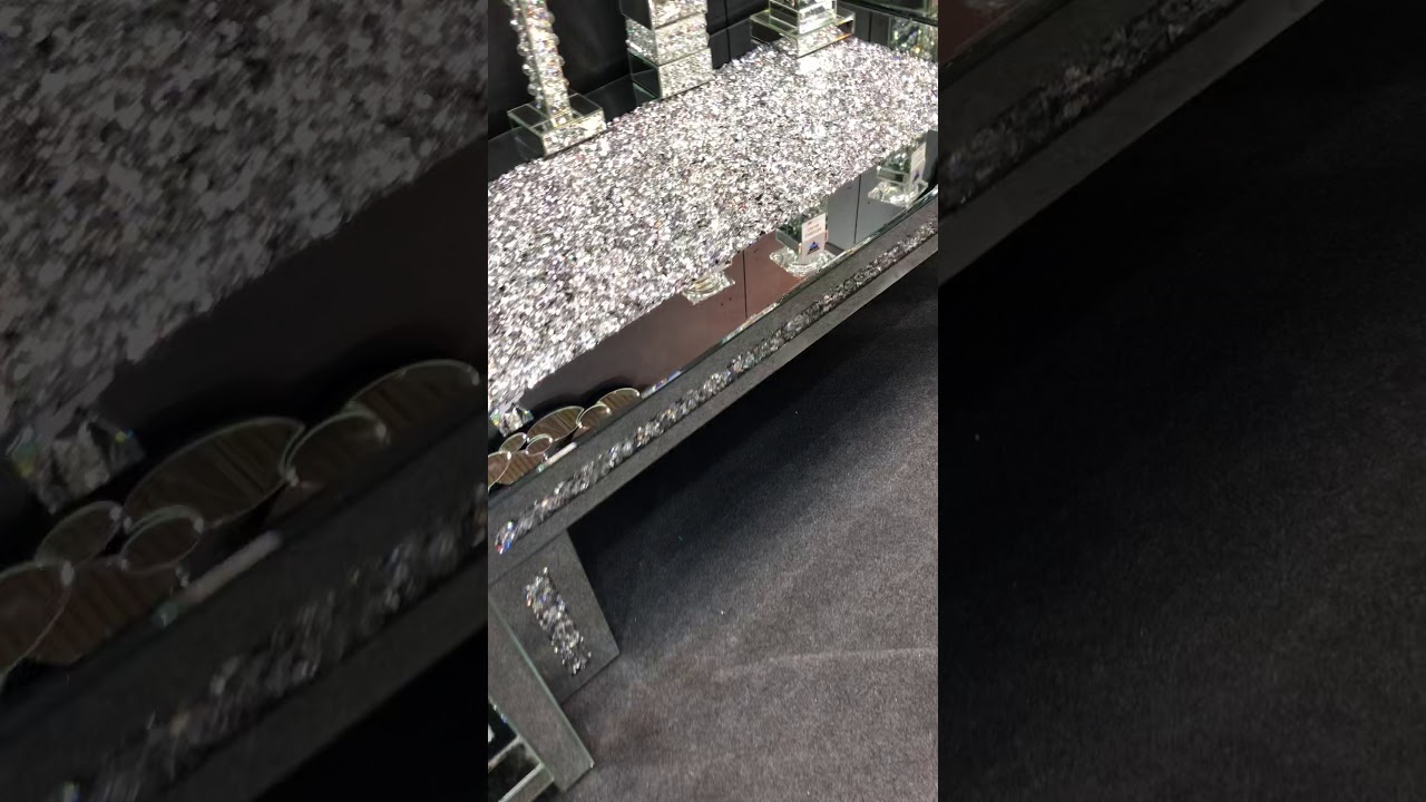 Diamond crush coffee table with crush top and border 110cm