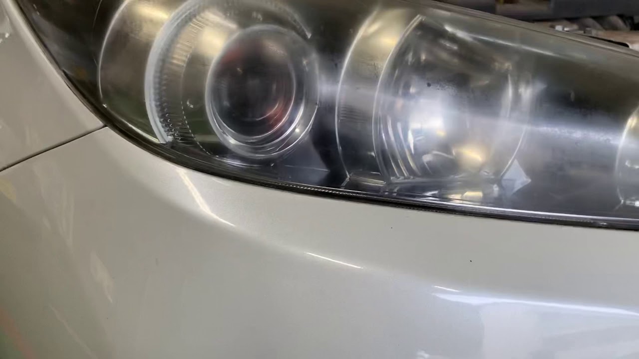 ウィッシュ ヘッドライト H I D 点灯不良 ピンク色に光を放つようになったら要注意 佐藤自動車のブログ