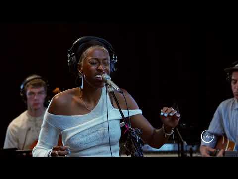 anaiis and Grupo Cosmo - "B.P.E", live at @TheCrescent