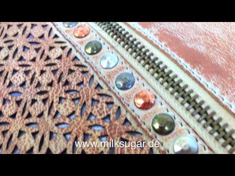 Suri Frey Ledertasche kaufen - Tasche im Fotostudio