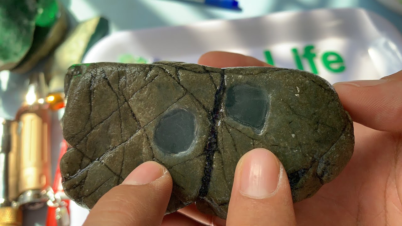 အသားစားမယ်