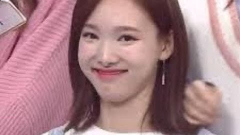 POP! by Nayeon but every time she says POP! it gets faster (beware of chipmunk nayeon)