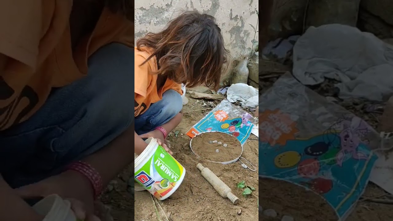 Munni ne banaya mitti ka pizza 🍕😋😋 