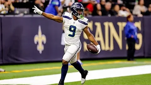 Kenneth Walker III Rookie Highlights 2022 Weeks 1-8