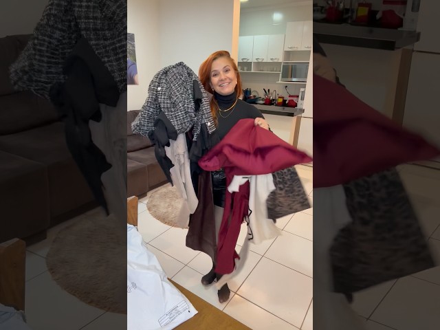 ASMR Unbox mostrando o que chegou da SHEIN