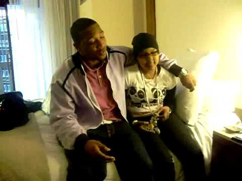 Ray Lavender sings Stay to Briana Watts for Kim Tu...