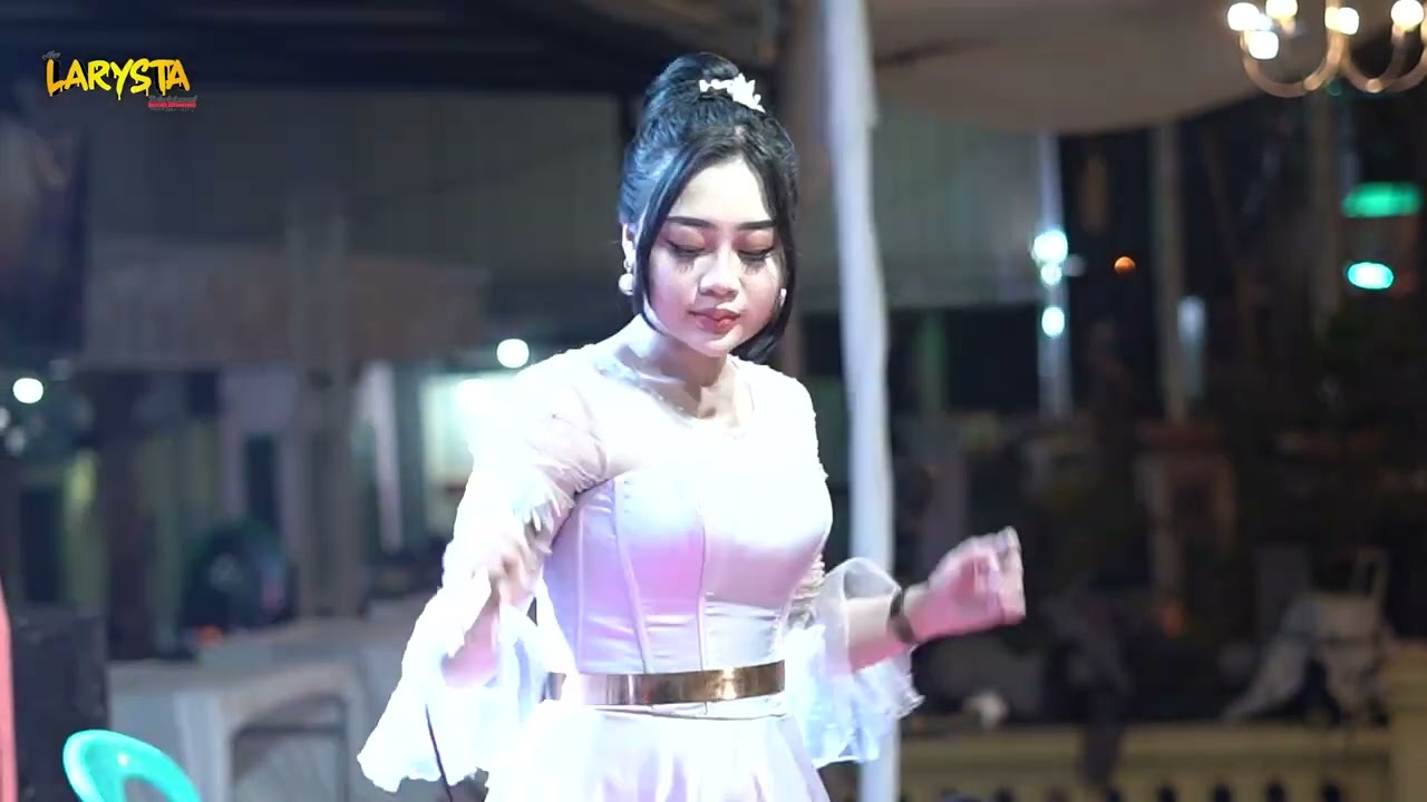 CINDY FARADITA - SINARENGAN ( NEW LARYSTA ).