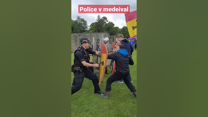 you cant miss this, seriously / medieval combat