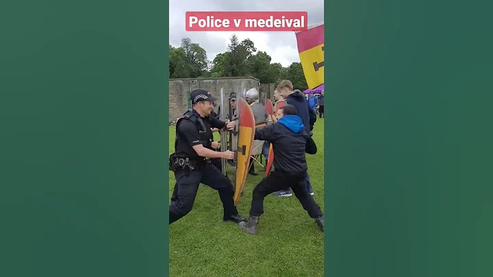 you cant miss this, seriously / medieval combat - DayDayNews