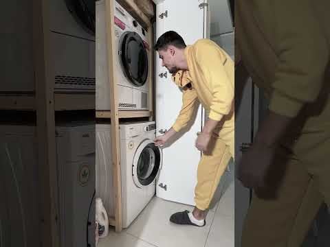 سوبر جيرل رأت المستقبل 