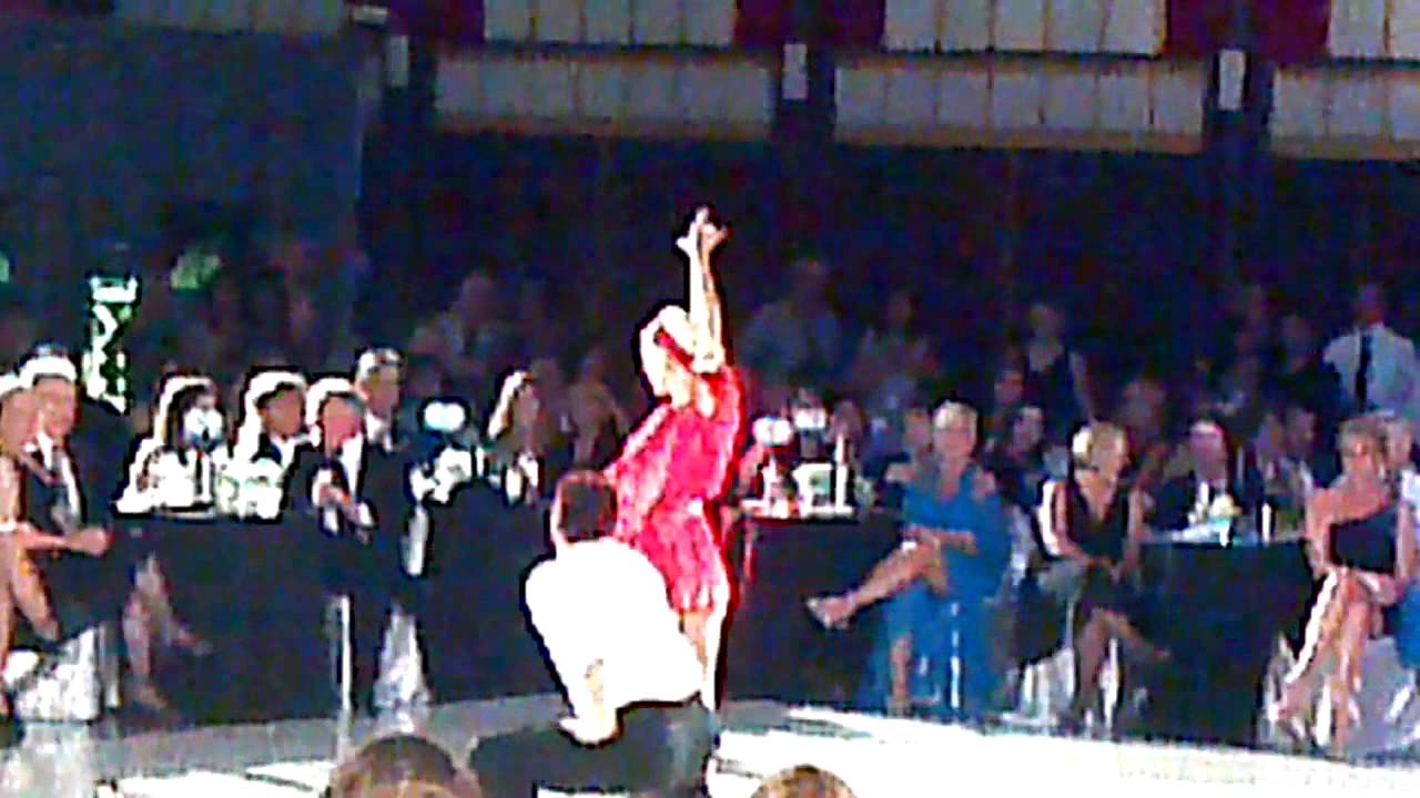 Tabitha Gilley and Hooters Chattanooga represent - YouTube