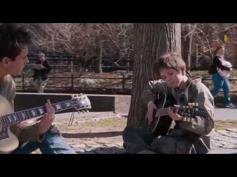 August Rush/Август Раш игра на гитаре (органе) малыша с фильма