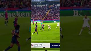 Barcelona - İnter Şampiyonlar Ligi Yarı Final Maçı Tribünden Çekim. Lamine Yamal In Muhteşem Ü